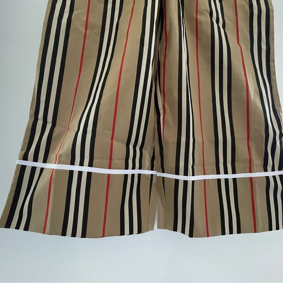 Burberry girls Ophelia romper - Picture 4 of 7